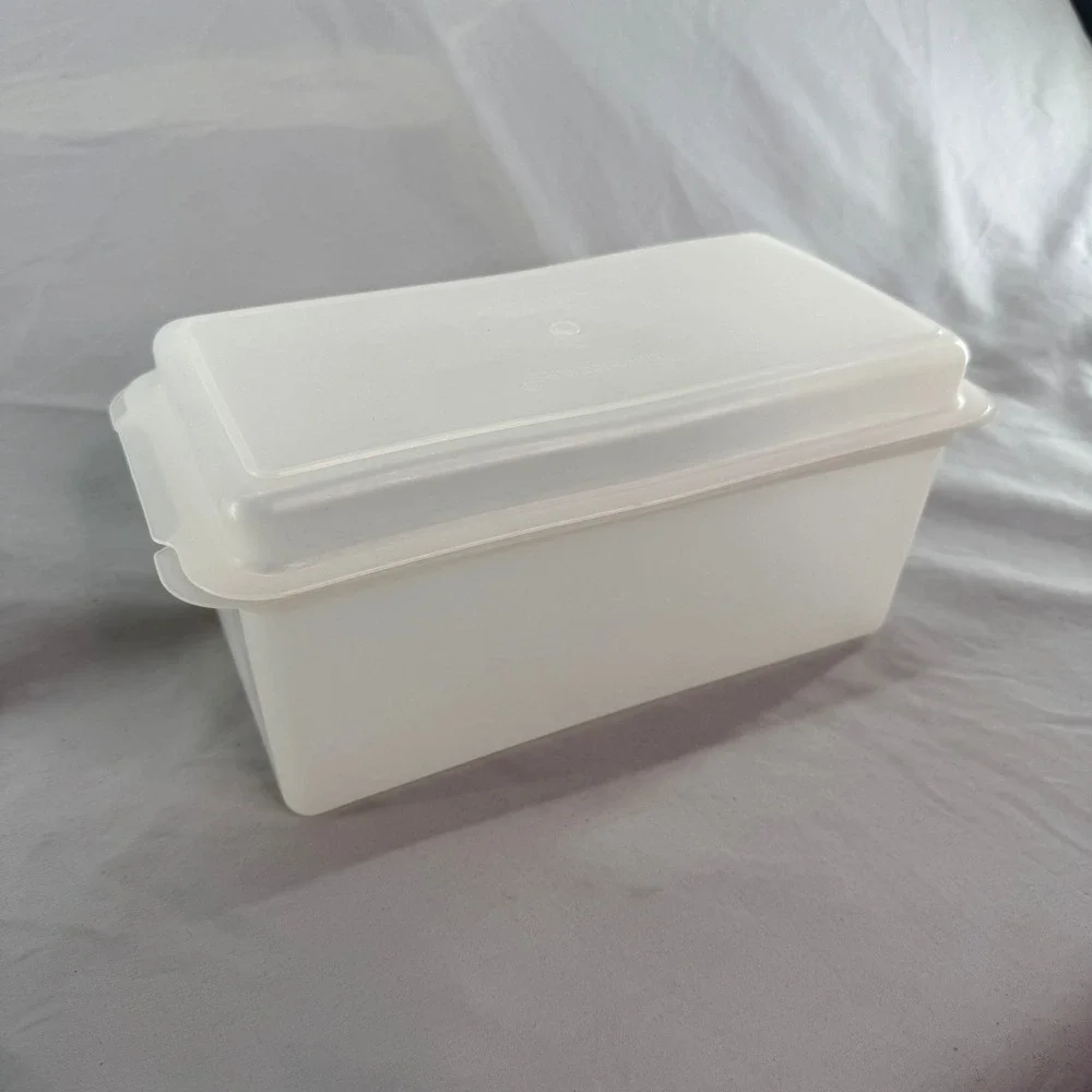 Tupperware Vintage 171-5 172-5 Bread Keeper Sheer White Lid 10x5x5